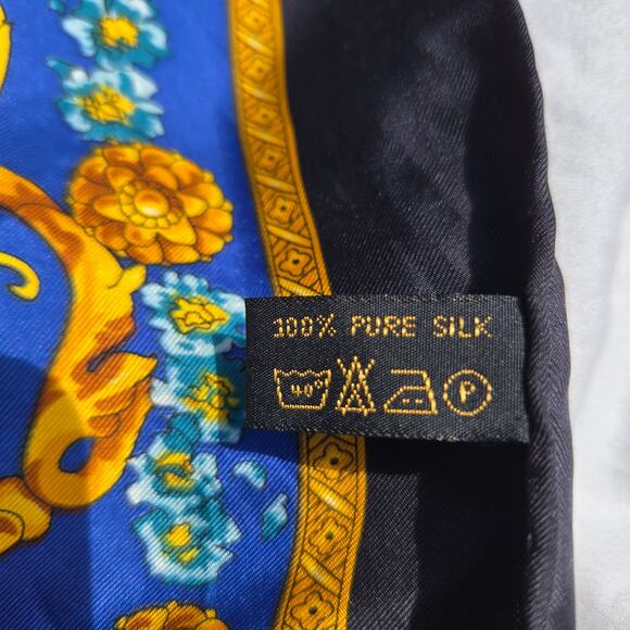 Vintage Charmelle Queen Bee Silk Scarf Rolled Hem Blue Gold Black - Picture 7 of 12